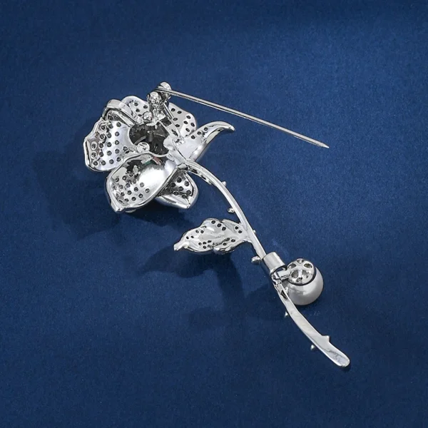 ⁦XZ60082  High Grade Fashion Pearl Pin Copper Inlaid with Zircon Men and Women's Blazer Accessories Rose Brooch⁩ - الصورة ⁦4⁩