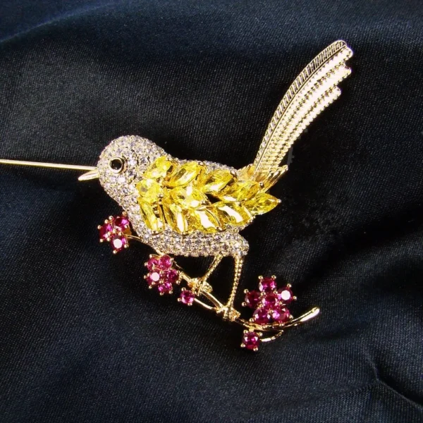 ⁦2024 New Design Latest Wholesale Fashion Bird Copper Inlaid Zircon Designer Brooches and Pins for Gift⁩ - الصورة ⁦3⁩