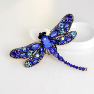 Wholesale European American Women Dragonfly Brooches with Rhinestone Alloy Retro Animal Clothing Accessories Pin Brooch