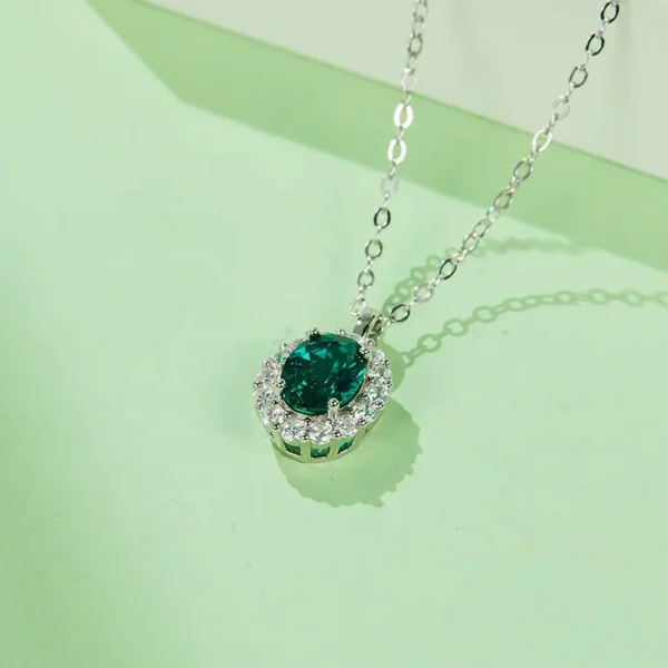 Fine Jewelry 925 Sterling Silver Oval Cut Synthetic Gemstone 1 Carat Diamond Pendant Green Emerald Necklace
