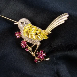 2024 New Design Latest Wholesale Fashion Bird Copper Inlaid Zircon Designer Brooches and Pins for Gift